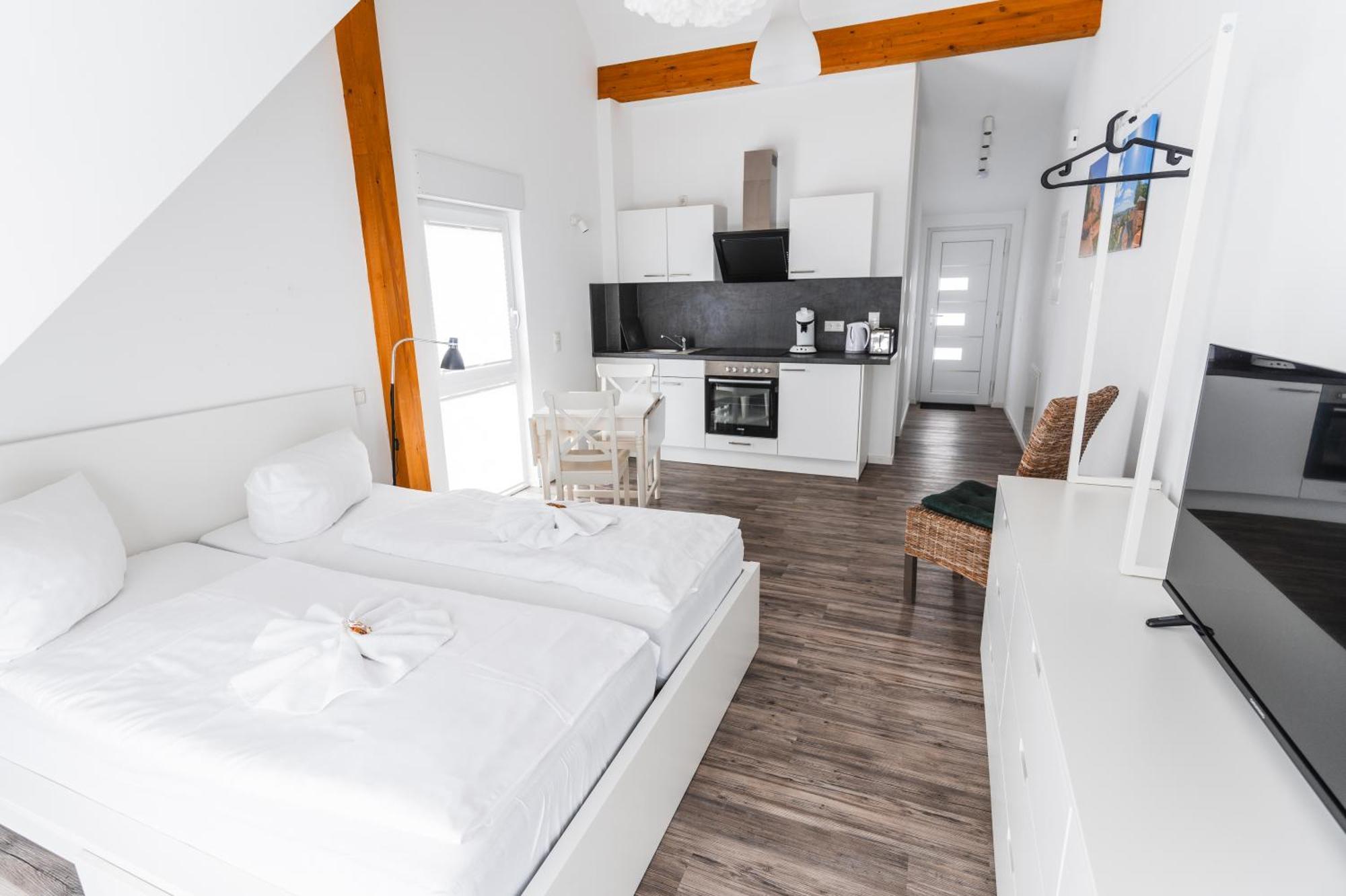 Hotel Apartments Restaurant Cala Luna Marburg Exteriér fotografie